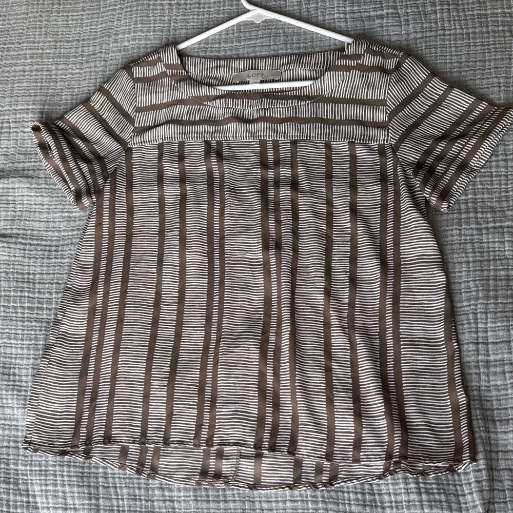 LOFT Brown and Tan Cuffed Sleeve Blouse